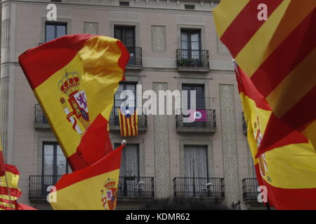 Barcelone, Espagne. 30 septembre 2017. Une manifestation contre le référendum sur l'indépendance de la Catalogne a été programmée pour le 1er octobre. Banque D'Images