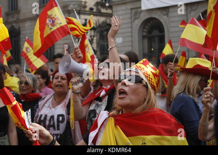 Barcelone, Espagne. 30 septembre 2017. Une manifestation contre le référendum sur l'indépendance de la Catalogne a été programmée pour le 1er octobre. Banque D'Images