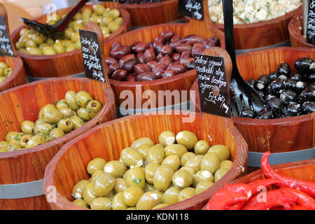 Marché de légumes légumes. en vente sur le marché à Prague, République tchèque Banque D'Images