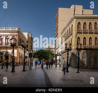 Curitiba, Brésil - Aug 23, 2017 : rue de la fleur (Rua das Flores) au centre-ville de Curitiba - Curitiba, Parana, Brésil Banque D'Images