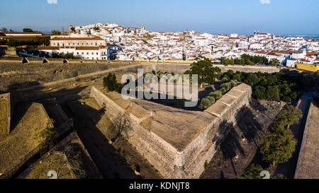 Le cheval porte, Château de Elvas, Alentejo, Portugal Banque D'Images