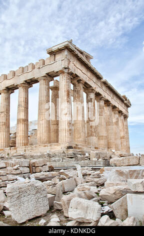 Le Parthénon est un ancien temple sur l'acropole d'Athènes, Grèce, dédié à la déesse Athéna, que le peuple d'Athènes, considérée comme leur patron Banque D'Images