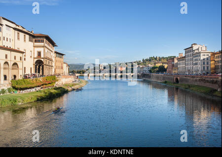 Florence view avec Arno Banque D'Images