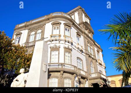 Bâtiment de la bibliothèque, Las Palmas de Gran Canaria, Gran Canaria, Îles Canaries, Espagne, l'océan Atlantique, l'Europe Banque D'Images