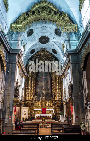 Nef de l'Église du Tiers Ordre (Igreja do Terco) dans la ville de Porto sur la péninsule ibérique, deuxième plus grande ville du Portugal Banque D'Images