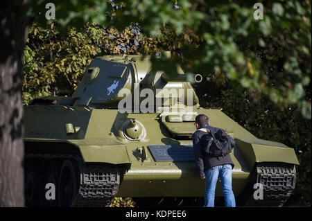 Réservoir russe Monument T-34/76 à Gdansk, Pologne. 15 octobre 2017. Il est dit que ce réservoir de la 1st Polish Armoured Brigade de Polonais communiste Pe Banque D'Images