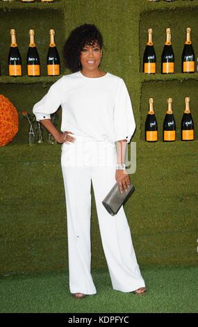 Los Angeles, CA, USA. 14Th Oct, 2017. Regina King présents pour 8e conférence annuelle de Veuve Clicquot Polo Classic, Will Rogers State Historic Park, Los Angeles, CA, 14 octobre 2017. Credit : Elizabeth Goodenough/Everett Collection/Alamy Live News Banque D'Images
