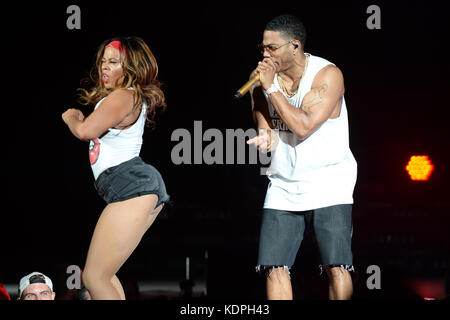 West Palm Beach, FL, États-Unis. 14 octobre 2017. Nelly se produit à l'amphithéâtre Coral Sky le 14 octobre 2017 à West Palm Beach, en Floride. Crédit: Mpi04/Media Punch/Alay Live News Banque D'Images