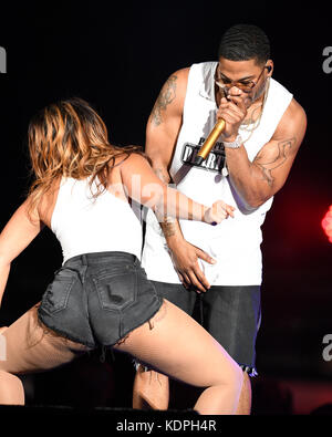 West Palm Beach, FL, États-Unis. 14 octobre 2017. Nelly se produit à l'amphithéâtre Coral Sky le 14 octobre 2017 à West Palm Beach, en Floride. Crédit: Mpi04/Media Punch/Alay Live News Banque D'Images