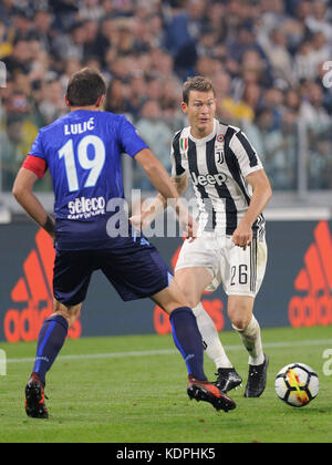 Turin, Italie. 14 octobre, 2017 14 octobre, 2017. à Turin - allianz stadium match de football Juventus f.c. vs s.s. lazio en photo : Stephan lichsteiner crédit : Cronos/Alamy live news Banque D'Images