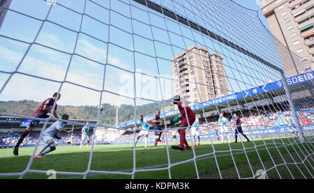 Eibar, Espagne. 15 Oct, 2017. (5) au cours de l'espagnol Gonzalo Escalante La Liga match de foot entre Eibar et Deportivo de La Coruna à Ipurua stadium, à Eibar, au nord de l'Espagne, Samedi 15 Octobre 2017 : Crédit Gtres información más Comuniación sur ligne, S.L./Alamy Live News Banque D'Images