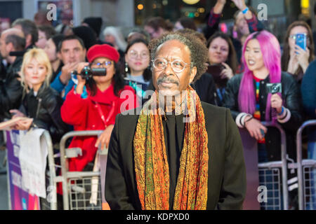 Londres, Royaume-Uni. 15 octobre 2017. clarke peters arrive pour le uk film premiere de 'trois panneaux d'extérieur ebbing, Missouri' à Odéon leicester square lors de la 61e BFI London Film Festival, soirée de clôture du gala. crédit : wiktor szymanowicz/Alamy live news Banque D'Images