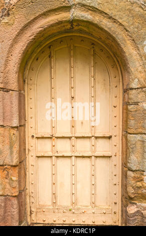 Porte secrète, porte fortifiée robuste Banque D'Images