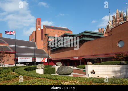 La British Library, Euston Road, Londres, UK Banque D'Images