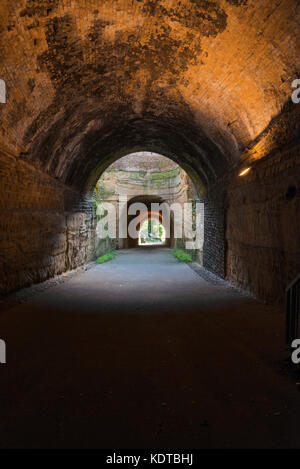 Le Tunnel du parc, Nottingham vu de niveau de la route. Banque D'Images