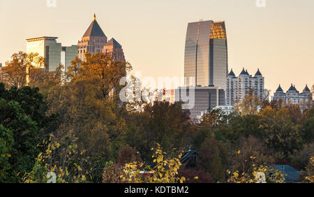 Midtown Atlanta, Géorgie coucher du soleil d'horizon. (Usa) Banque D'Images