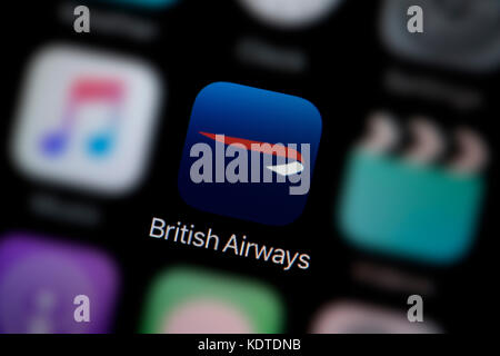 Un gros plan sur le logo représentant l'icône de l'application de British Airways, comme on le voit sur l'écran d'un téléphone intelligent (usage éditorial uniquement) Banque D'Images