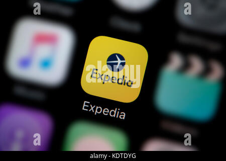 Un gros plan sur le logo représentant l'icône de l'application d'Expedia, comme on le voit sur l'écran d'un téléphone intelligent (usage éditorial uniquement) Banque D'Images