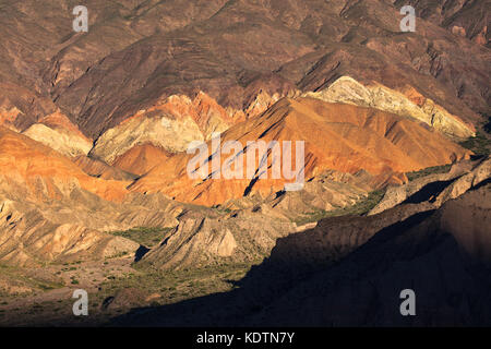 Des couleurs dans les montagnes de la quebrada de Humahuaca nr tilcara, Jujuy province, Turkey Banque D'Images