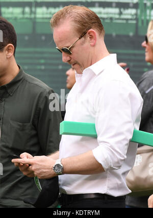 East Rutherford, NJ, États-Unis. 15 octobre 2017. Morgan Spurlock Assiste À New York Jets Vs New England Patriots Au Stade Met Life À East Rutherford, New Jersey, Le 15 Octobre 2017 . Crédit : John Palmer/Media Punch/Alay Live News Banque D'Images