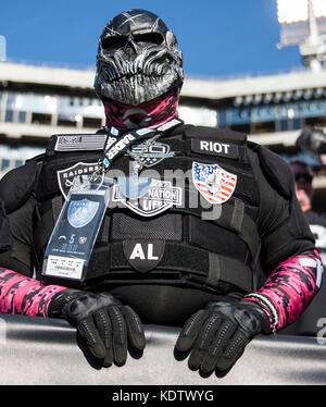 Oakland, États-Unis. 15 Oct, 2017. Au cours de la ventilation Raiders NFL football match entre Los Angeles et l'Oakland Raiders Chargeurs 17-16 perdu au O.co Coliseum Stadium Oakland Californie Crédit : Cal Sport Media/Alamy Live News Banque D'Images