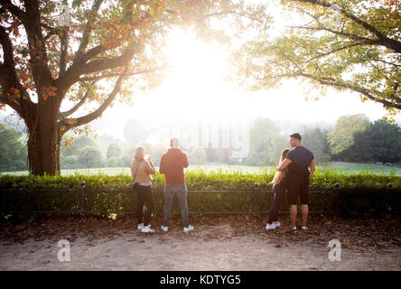 Richmond Hill, Londres, Royaume-Uni. 15 oct, 2017. uk. météo richmond hill vue vers la Tamise et petersham meadows crédit : Ilpo musto/Alamy live news Banque D'Images