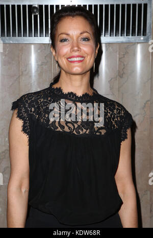 Beverly Hills, Californie, États-Unis. 15 octobre 2017. 15 octobre 2017 - Beverly Hills, Californie - Bellamy Young. Joe Morton (ABC Scandal) vedette dans ''Turn me Loose'' tenu au Wallis Annenberg Center for the Performing Arts Crédit photo : F. Sadou/Admedia Banque D'Images