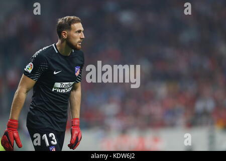 Madrid, Espagne. 14 octobre 2017. Jan Oblak (Atlético) Football/Football : Espagnol 'Liga Santander' match entre l'Atlético de Madrid 1-1 FC Barcelone au stade Wanda Metropolitano de Madrid, Espagne . Crédit : Mutsu Kawamori/AFLO/Alamy Live News Banque D'Images