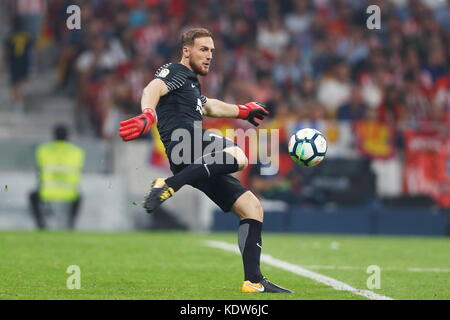 Madrid, Espagne. 14 octobre 2017. Jan Oblak (Atlético) Football/Football : Espagnol 'Liga Santander' match entre l'Atlético de Madrid 1-1 FC Barcelone au stade Wanda Metropolitano de Madrid, Espagne . Crédit : Mutsu Kawamori/AFLO/Alamy Live News Banque D'Images