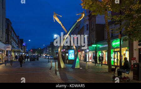 Statue découverte à Abington st, Northampton. Banque D'Images