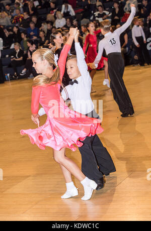 L'ballroom dancers au championnat international, Brentwood Banque D'Images