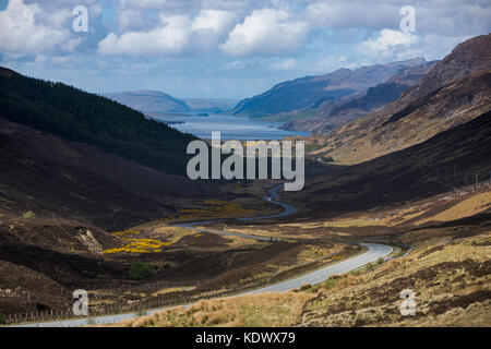 Glen Docherty et la route de kinlochewe, Wester Ross, Scotland Banque D'Images