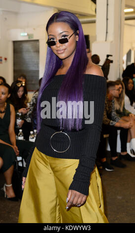 Hailey Baldwin 'Streets of EQT' par adidas Catwalk show featuring : Justine Skye où : Londres, Royaume-Uni quand : 15 Sep 2017 crédit : Jonathan Hordle/WENN.com Banque D'Images