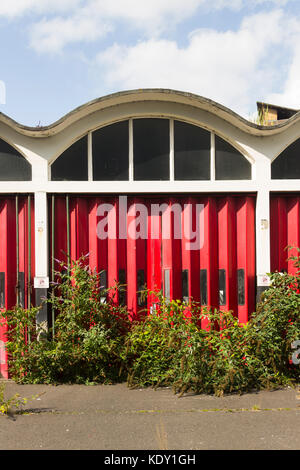 Ancienne caserne de pompiers de l'enterrer sur le rocher, Bury., Greater Manchester. Le bâtiment de 1965 a été la base de la direction générale de l'enterrer le grand Manchester et incendie Banque D'Images