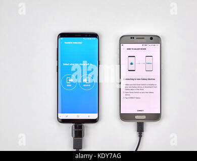 Montréal, Canada - le 12 octobre 2017 : smart switch transfert de données samsung s7 pour une nouvelle galaxie s8. Banque D'Images