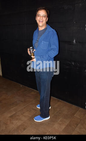 Mumbai, Inde. 17 oct, 2017. film indien vidhu vinod chopra directeur assister à la projection du film 'Secret superstar' au théâtre aperçu santacruz à Mumbai. crédit : azhar khan/Alamy live news Banque D'Images