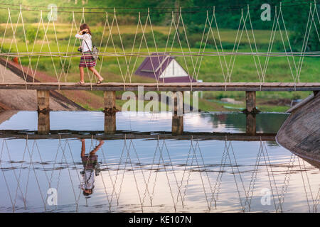 Lever du soleil à Pang Ung Maehongson Thaïlande Banque D'Images