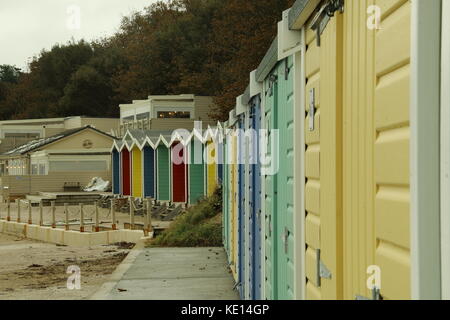 Cabines de plage,colwey,bay,eau douce île de Wight Banque D'Images