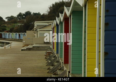 Cabines de plage,colwey,bay,eau douce île de Wight Banque D'Images