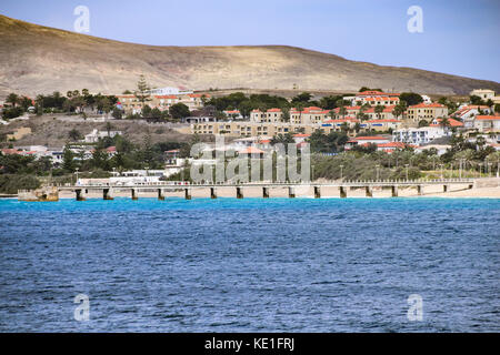 Vila Baleira et la jetée, Porto Santo, Portugal Banque D'Images