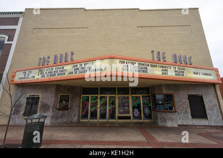 Janvier 1, 2016 San Marcos, Texas, États-Unis : le Marc sur la place principale est la première salle de concert, la destination de divertissement nocturne de la ville Banque D'Images