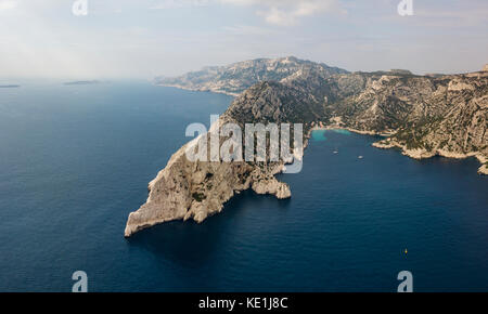 Vue aérienne du parc national des calanques sur la côte sud de la france Banque D'Images