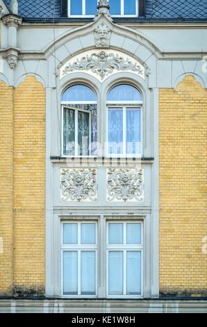 Architecture Historique détail. mur de l'ancien bâtiment sur le marché de Torun, Pologne. Banque D'Images