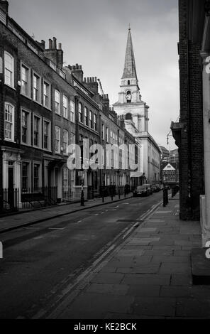 Londres. Le Spitalfields et Brick Lane zone de East London, UK. Oct 2017 montrant le Christ Church Spitalfields par Nicholas Hawksmoor Banque D'Images