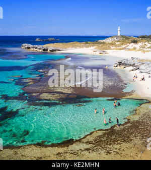 Perth, Australie. La plage du bassin à l'île de Rottnest sur une belle journée ensoleillée. Rottnest Island Banque D'Images