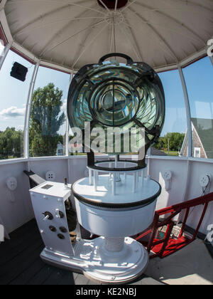 Lentille de Fresnel à Paris, phare de l'île Saint-Paul, l'île du Cap-Breton, Dingwall, en Nouvelle-Écosse, Canada. Banque D'Images