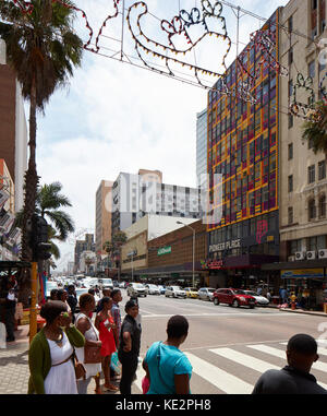 L'élévation des Kaseme occupé Dr Pixley Street. Pioneer Place, Durban, Afrique du Sud. Architecte : designworkshop : sa, 2016. Banque D'Images