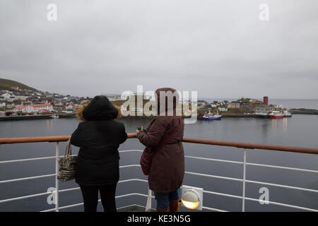 Honningsvag, Norvège. 18 Oct, 2017. Ciel gris sur Honningsvåg, la Norvège. Credit : Keith Larby/Alamy Live News Banque D'Images