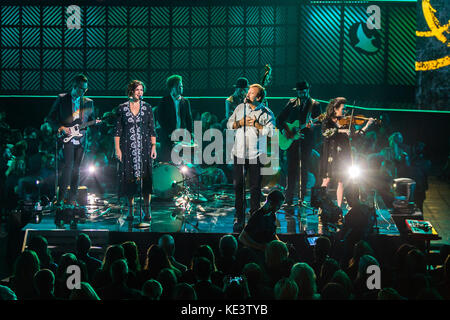 Nashville, Tennessee, USA. 17 oct, 2017. À la 48e les gma dove awards tenue à l'université de lipscomb allen arena de Nashville. crédit : Jason walle/zuma/Alamy fil live news Banque D'Images