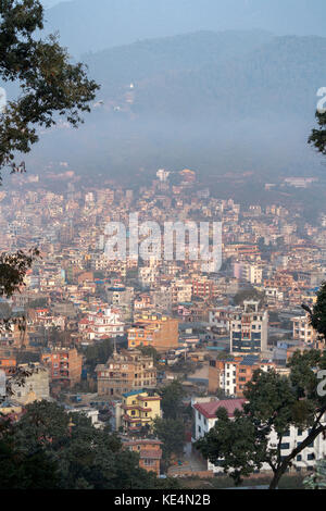 Vue sur la ville de Katmandou swayambhunath. tourisme au Népal Banque D'Images